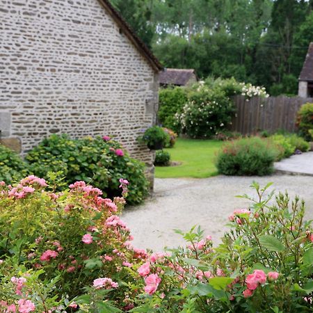 Chambre D'Hote Courtoux Saint-Denis-sur-Sarthon Zewnętrze zdjęcie
