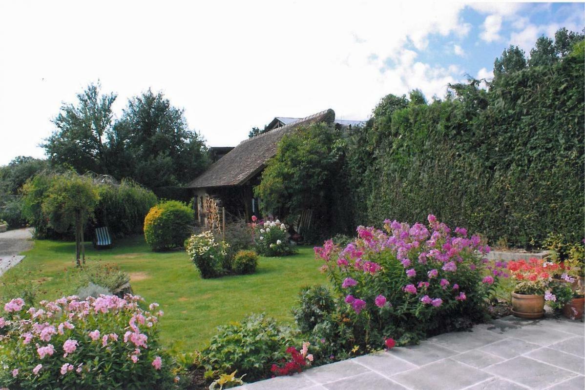 Chambre D'Hote Courtoux Saint-Denis-sur-Sarthon Zewnętrze zdjęcie