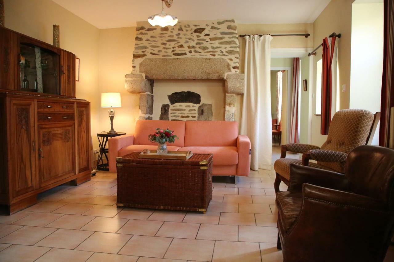 Chambre D'Hote Courtoux Saint-Denis-sur-Sarthon Zewnętrze zdjęcie